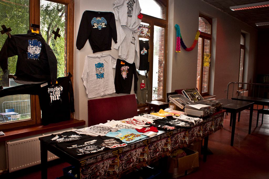 Best Shops to Purchase Chest Drawers in the United Arab Emirates