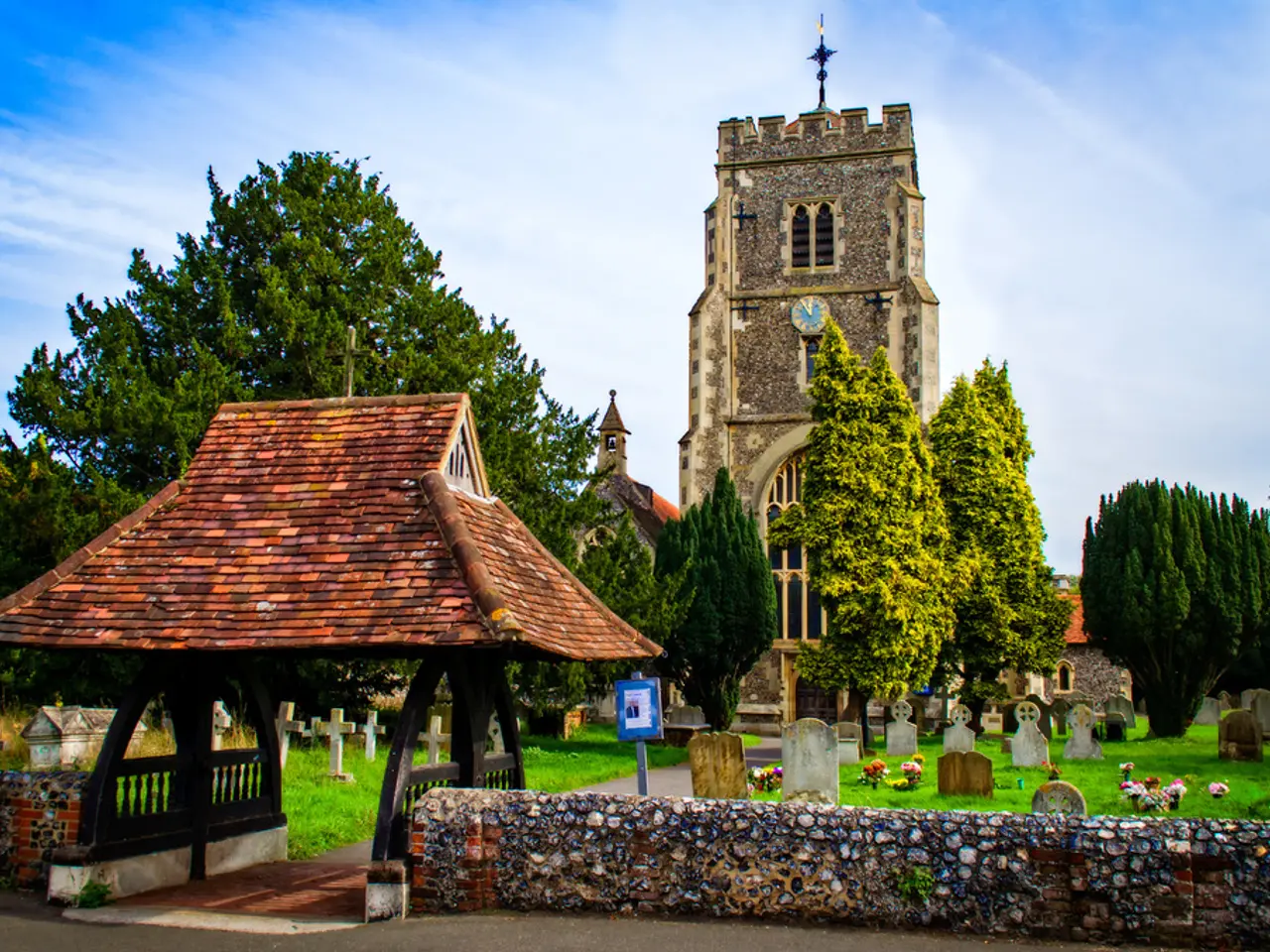 France's Top 6 Enchanting Gardens: Opulent Sanctuaries of Beauty