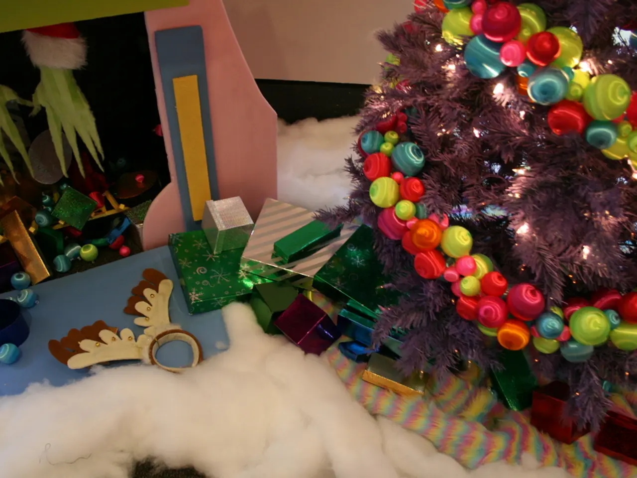 Maja's Abode in Sweden adorned for the Christmas festivities!