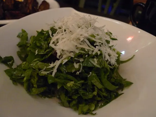 Health Advantages, Applications, and Potential Concerns of Turnip Greens: An Exploration