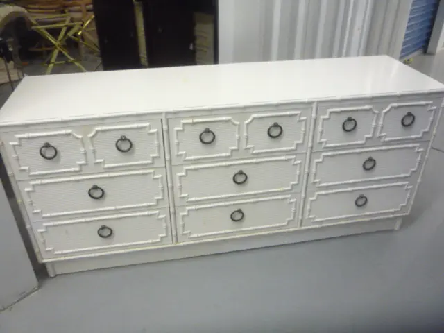 Effective Guide to Thorough Shutter Cleaning, Minimizing the Perception of Tedium at Home