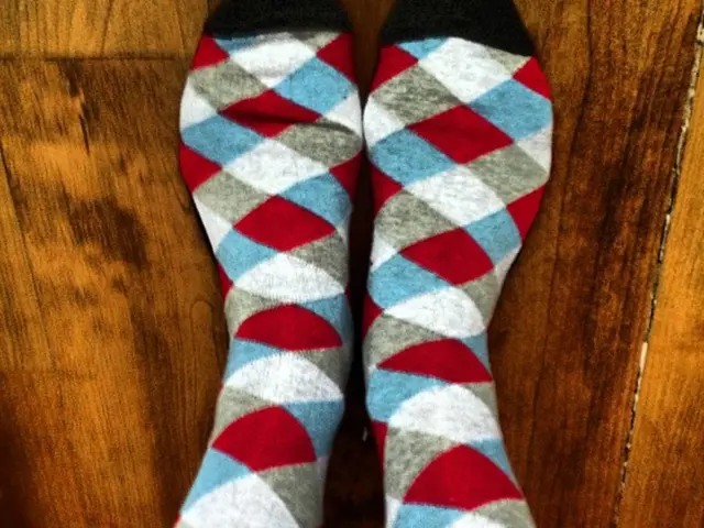 Avoiding Uncomfortable Glances When Wearing This Clothing Item in Japan: Essential Guidance for a...