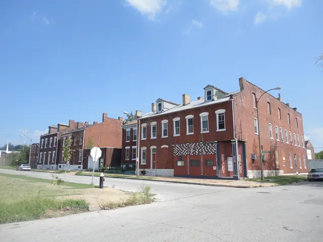 Basement Fire in Downtown: A Malfunctioning Washer Sparks Flames on East Street