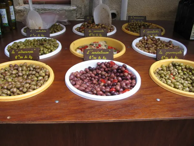 Practical Session and Exhibition of Lacquer Art by Master Craftsman Jun Tashiro