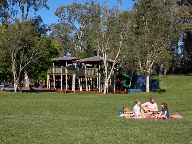 Entertainment complex known as "Family" debuts in Upper Sinaya