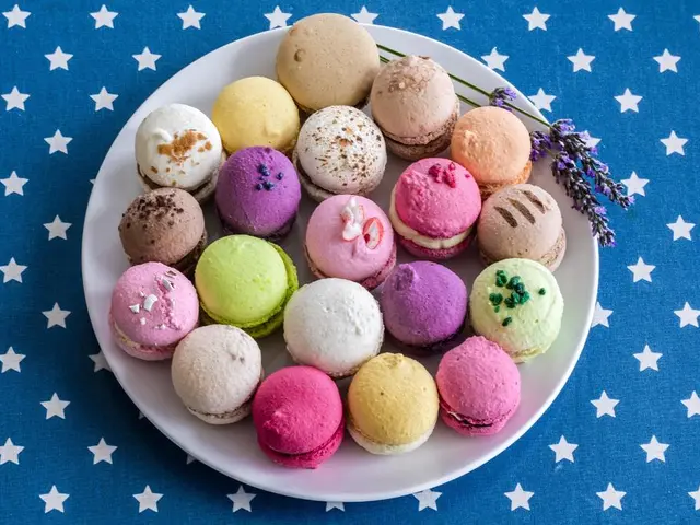 Handmade Cookie Holder Set for Festive Italian Celebrations