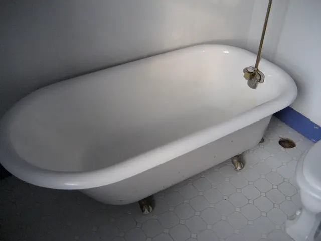 Advice on bathing in the bedroom: Experts discuss the benefits and drawbacks