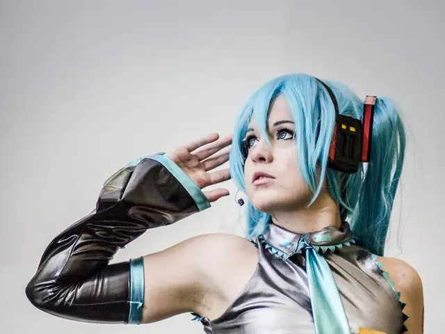 Collaborative Effort of NC State Students and ALS Patients: Crafting Adaptable Fashion Together