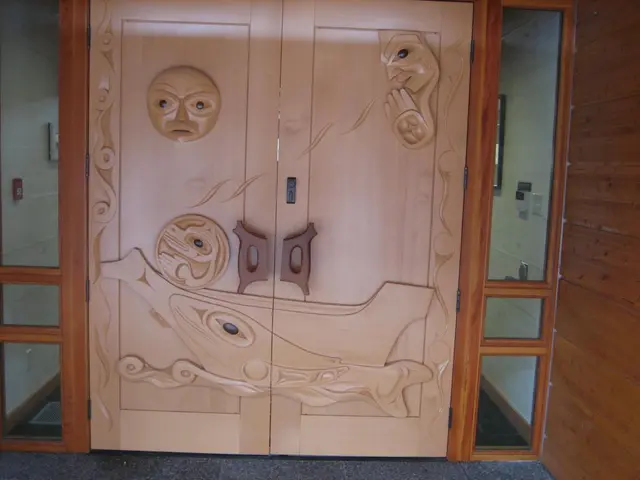 Compact Advantages of Using Single-Track Barn Doors for Space-Constrained Areas!